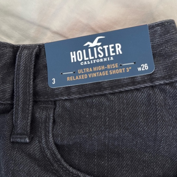 NWT Hollister Denim Shorts - Picture 2 of 3